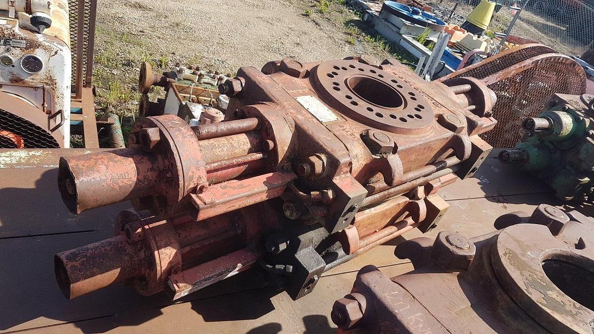 Used GUIBERSON 7 1/16" 3M Double Ram BOP
