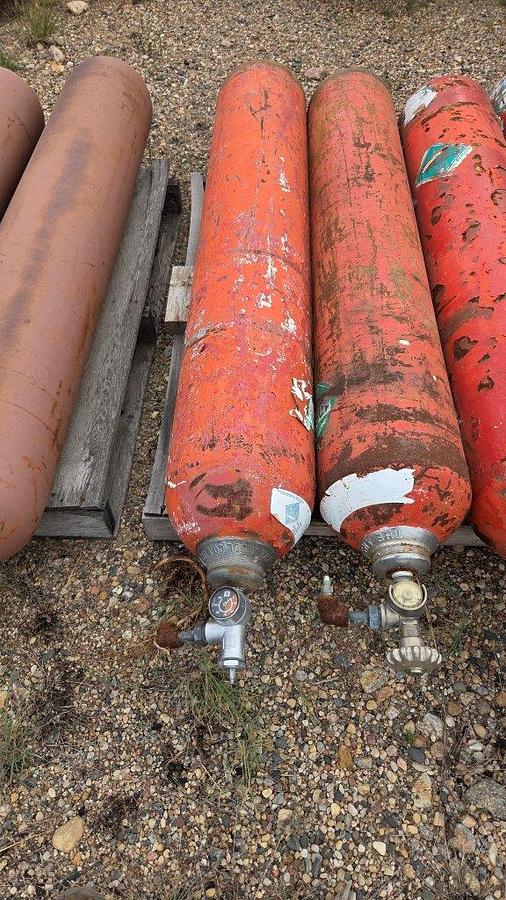 Used Closing Unit / Accumulator Nitrogen Bottles