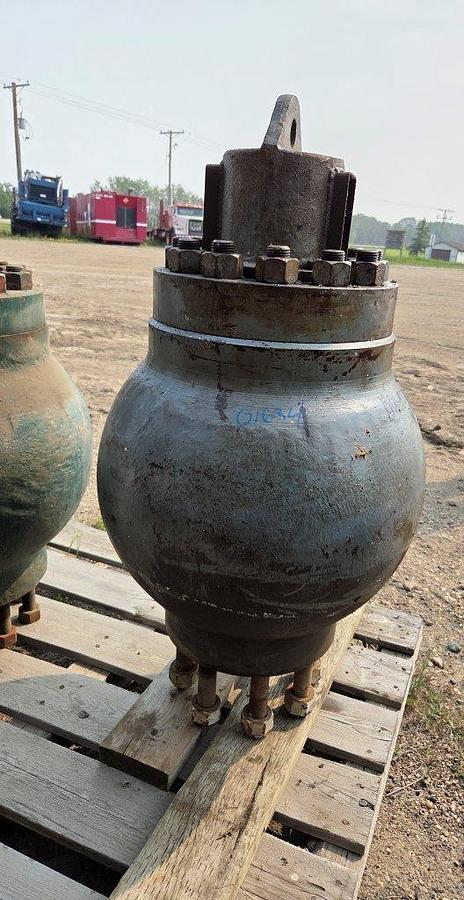 Used "Continental Emsco" Style PD 43 Pulsation Dampener