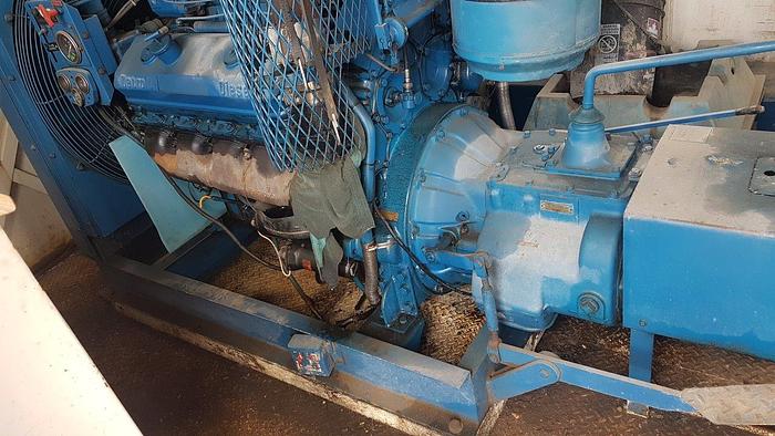 Used National JWS-300L Triplex Well Servicing Reversing Mud Pump Package