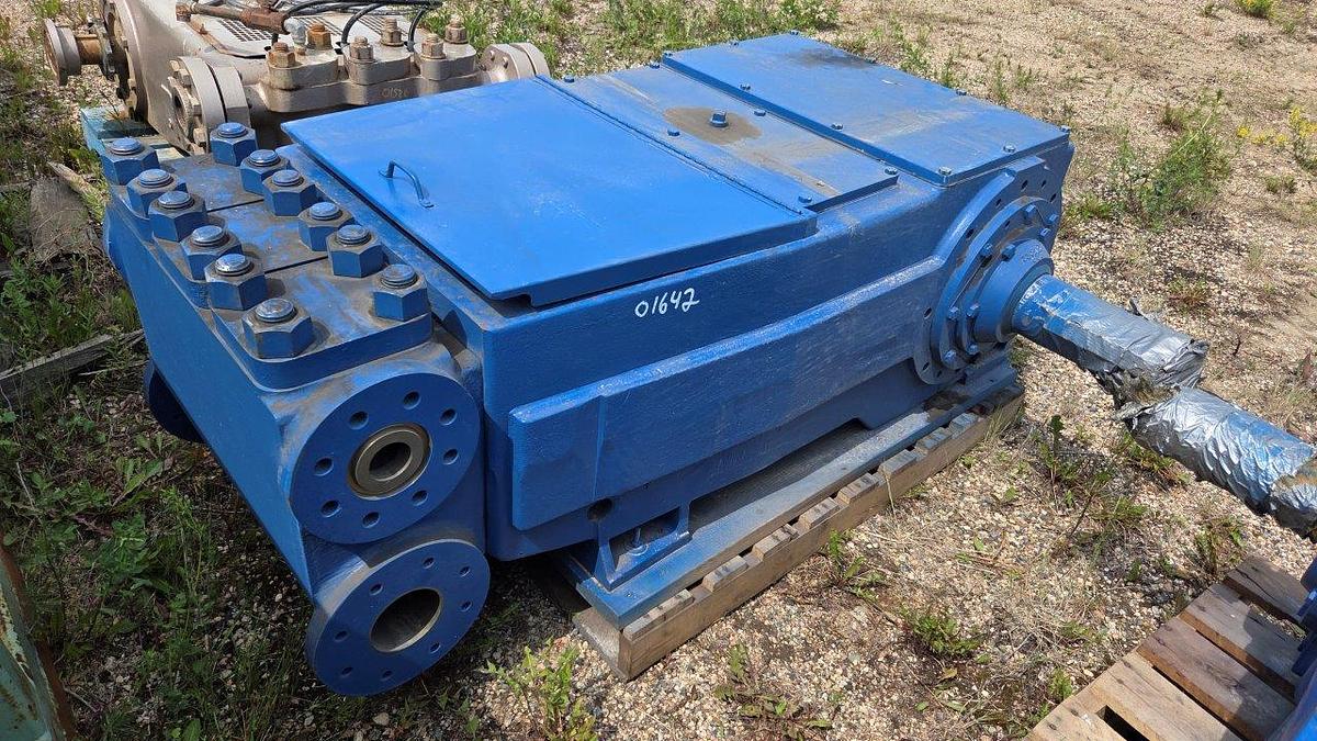 National Oilwell Varco "NOV" 250T-5M Triplex Pump