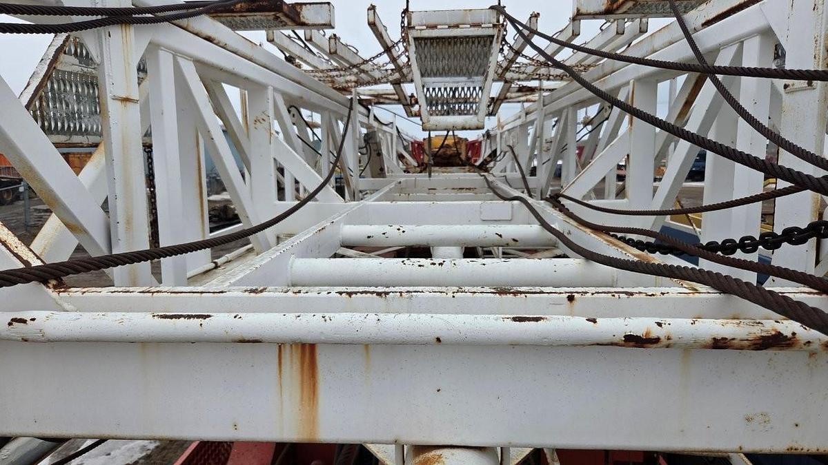 Used MOUNTAIN RIG MR 350 Oilfield Workover Rig / Service Rig / Pulling Unit