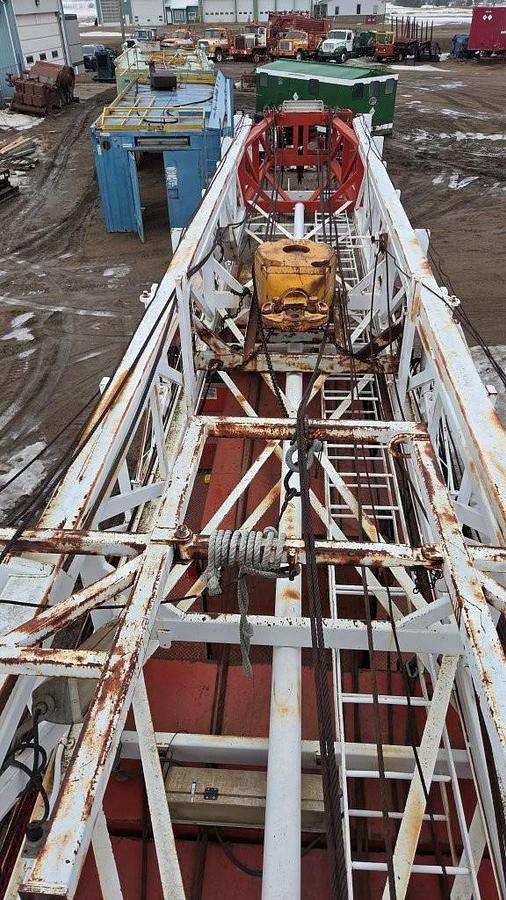 Used MOUNTAIN RIG MR 350 Oilfield Workover Rig / Service Rig / Pulling Unit