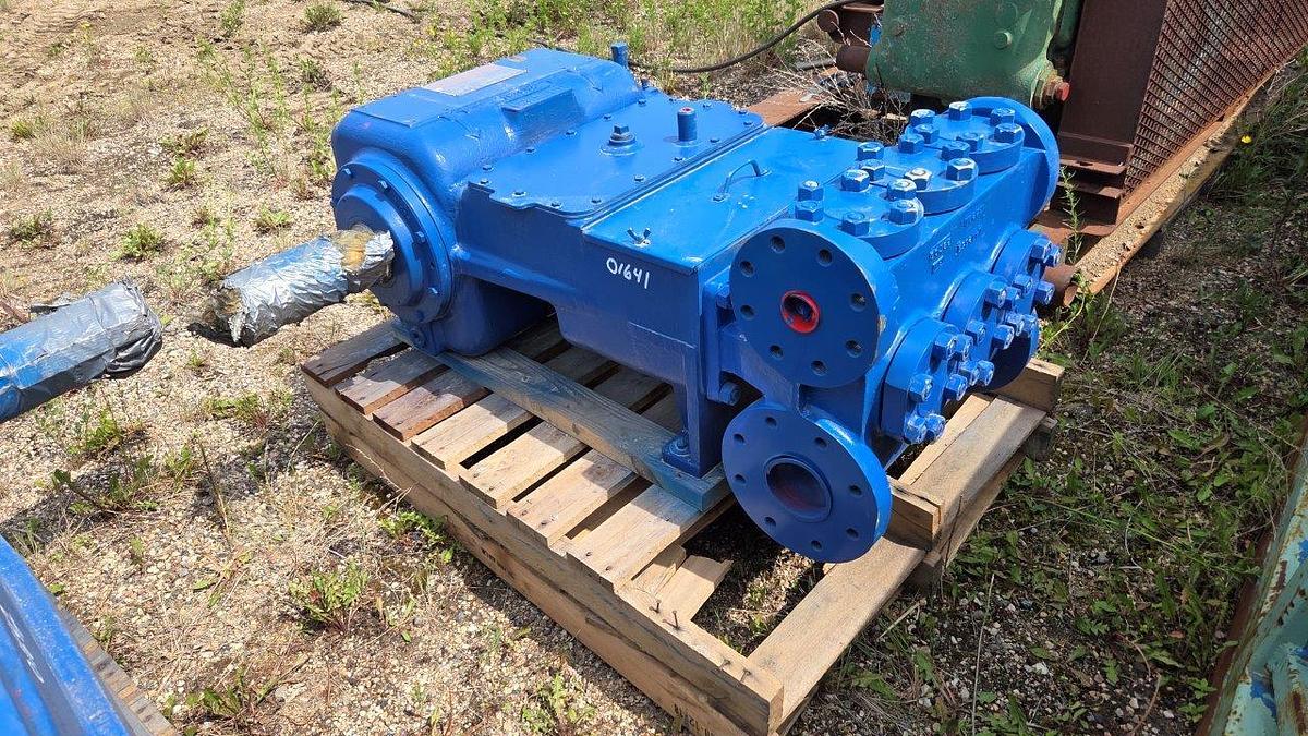National Oilwell Varco "NOV" 133T-4M Triplex Pump