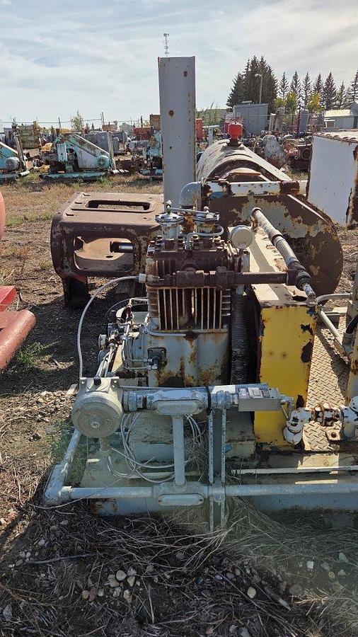 Used Quincy 325-18 Air Compressor Package