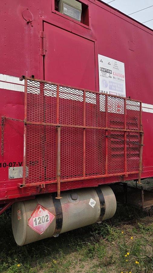 Used Alloy Trailers Inc 48' Tandem Axle Van Trailer