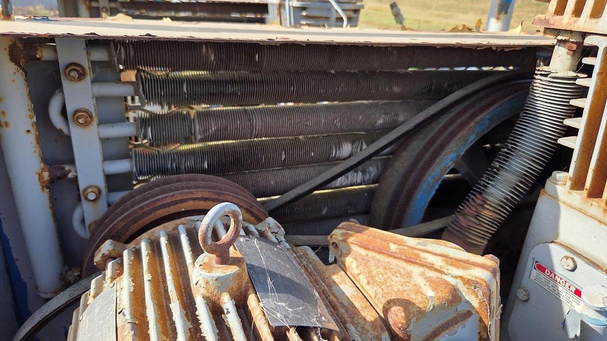 Used Quincy 325-18 Air Compressor Package