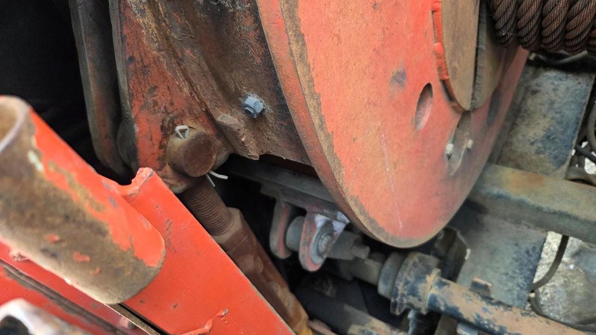 Used MOUNTAIN RIG MR 350 Oilfield Workover Rig / Service Rig / Pulling Unit