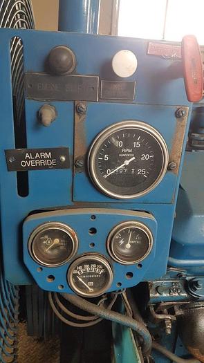 Used National JWS-300L Triplex Well Servicing Reversing Mud Pump Package