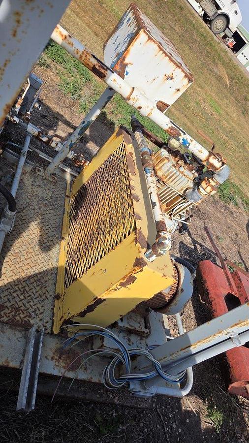 Used Quincy 325-18 Air Compressor Package