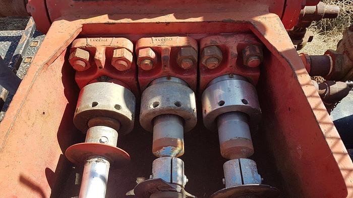 Used 1982 MACK RS686L ST Tandem Axle Oilfield Pump / Kill Truck