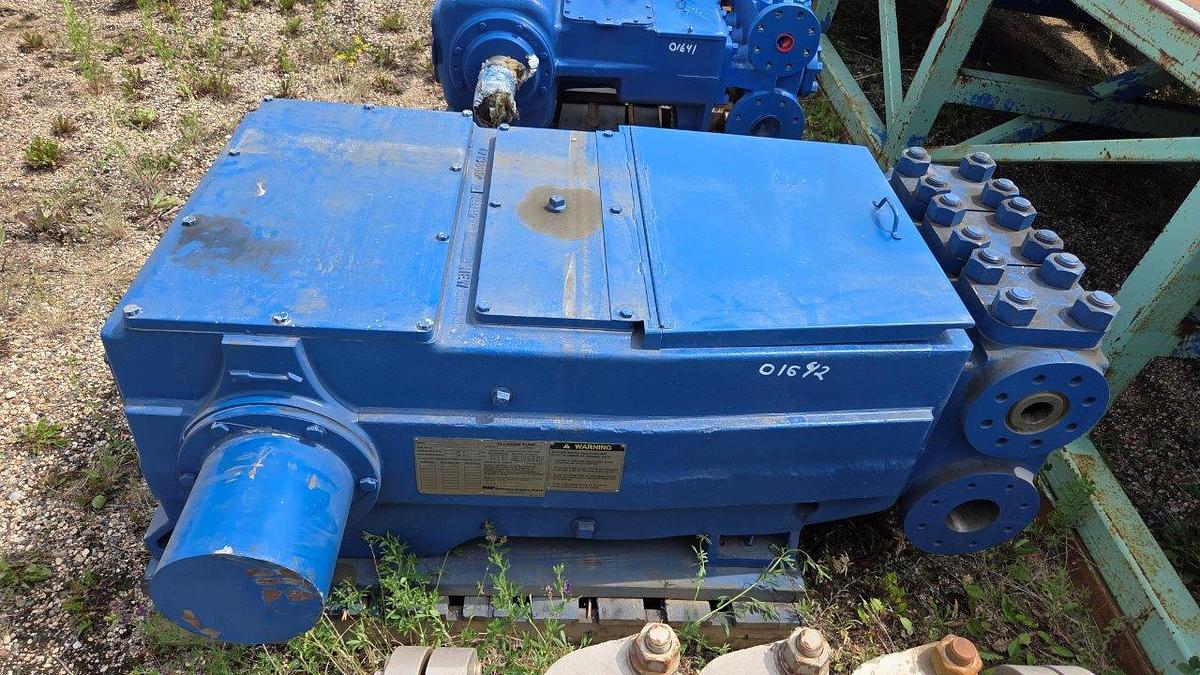 National Oilwell Varco "NOV" 250T-5M Triplex Pump
