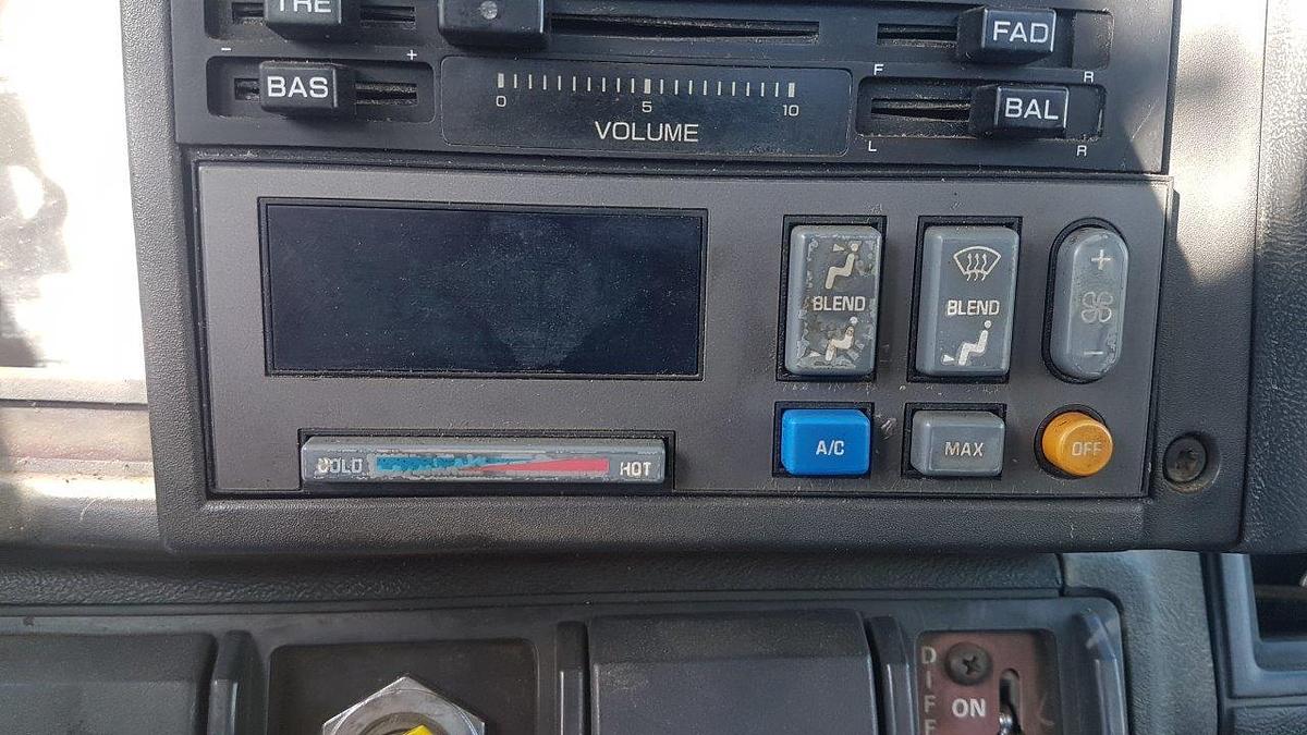 Used 2000 GMC C8500 Tandem Axle Bed Truck