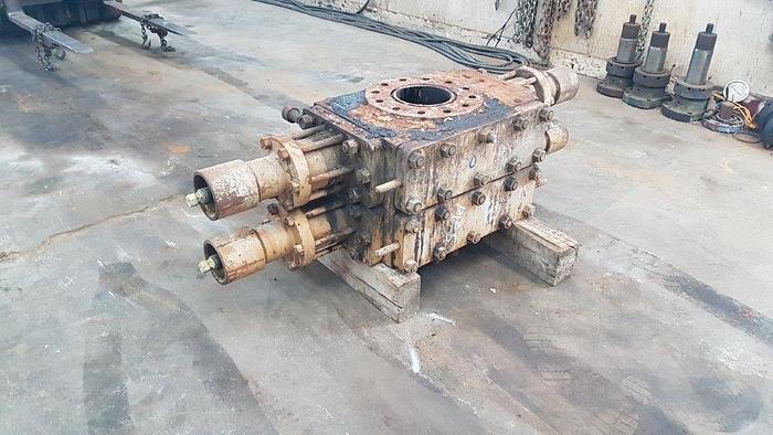 Used SHAFFER 7 1/16" 3M Double Ram BOP