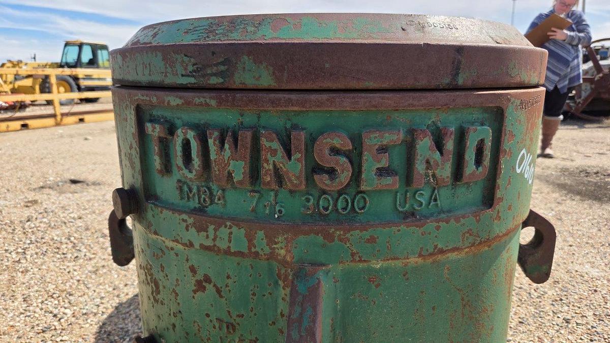 Used Townsend  7 1/16" 3M Annular BOP