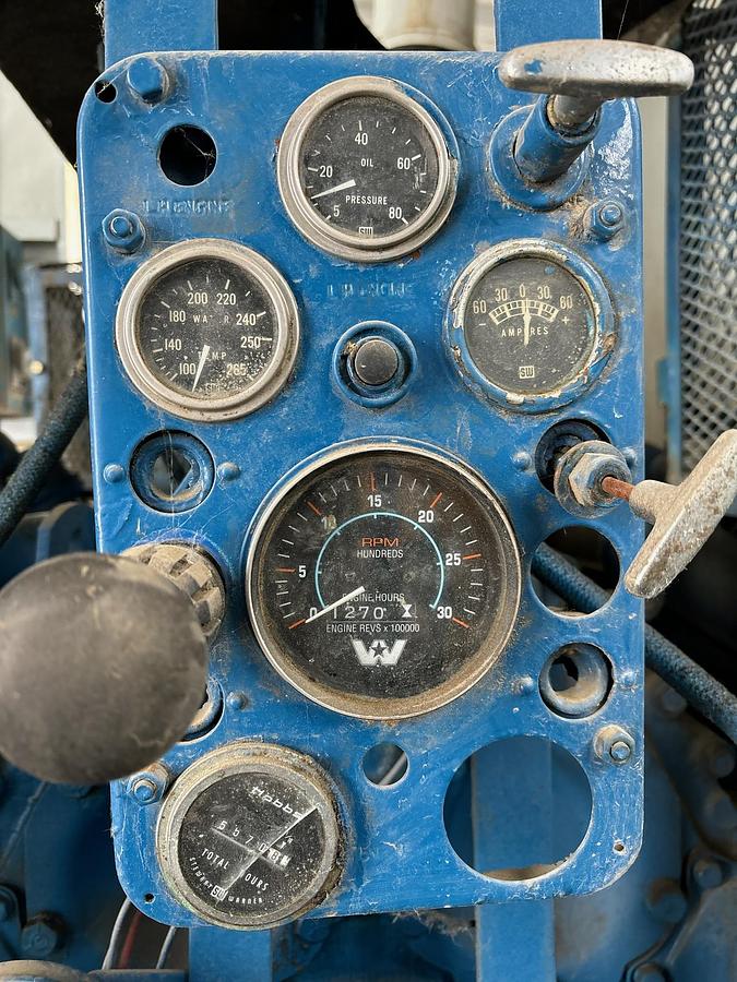 Used SJ PETRO SJ-300 TRIPLEX MUD PUMP