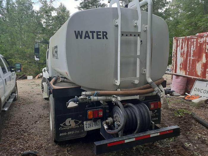 Used 2016 Freightliner Water Truck/ 2000Gal
