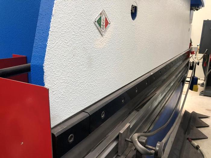 Usato PIEGATRICE IDROTECNICA NORD IDRAULICA 3000 X 60t