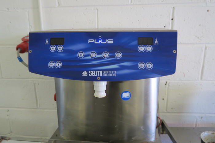 Used Selmi Plus Chocolate Temperer