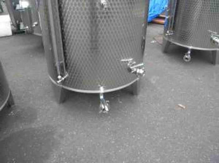 NS Letina 2000L S/W closed top tank