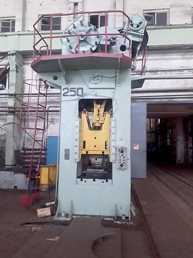 Used Press Trimming K9534