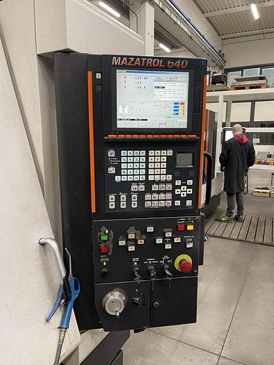 Usato CENTRO DI LAVORO VERTICALA A PORTALE MAZAK FJV 250