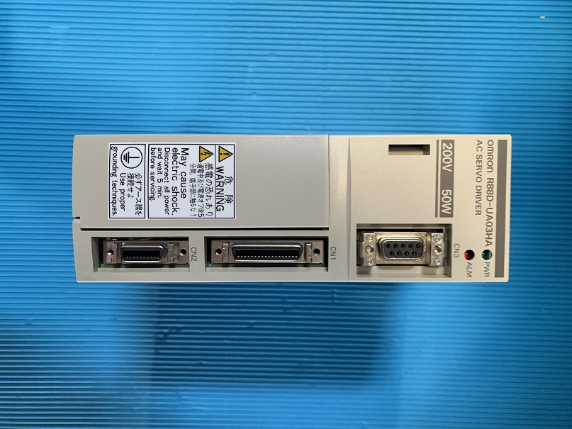 Used Omron AC Servo Driver R88D-UA03HA