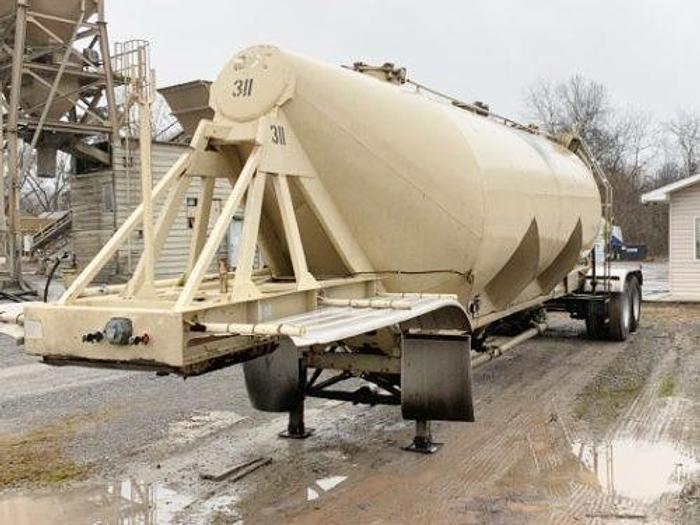 Used 1985 Fruehauf Cement Tanker