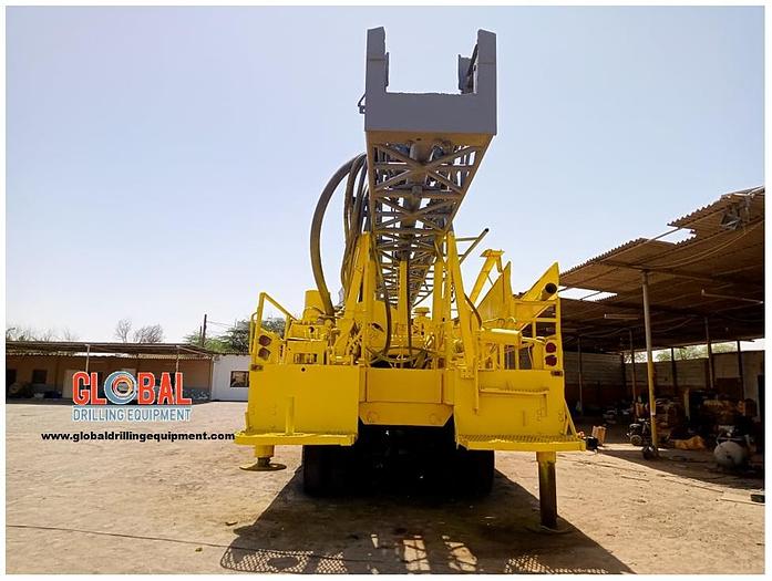 Used Item 0169 : 1969 Cyclone Dyna Rig ( TH60 Cyclone) with 5x6 Mud pump