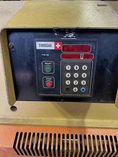 Used USED SHEAR MANUF. DONEWELL, MODEL GM 6.5/3080