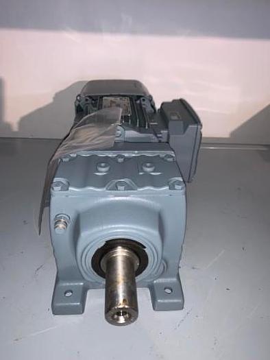 SEW Servomotor R37 DRN80MK4/BE05 500W