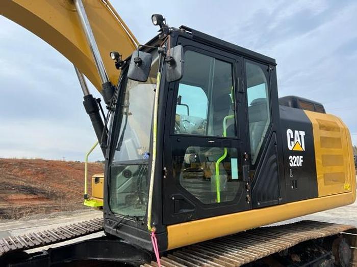 Used 2017 CAT 320FL