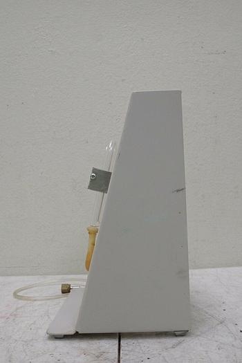 Used Fisher Scientific Model 520 Digital Flow Meter Flowmeter