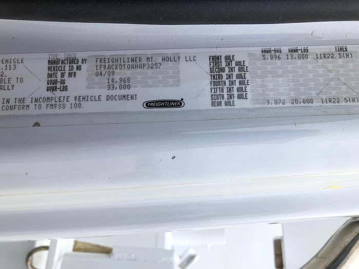 Used 2010 Freightliner M2-106 Altec DM47-TR Upper Controls Digger Derrick - P3257