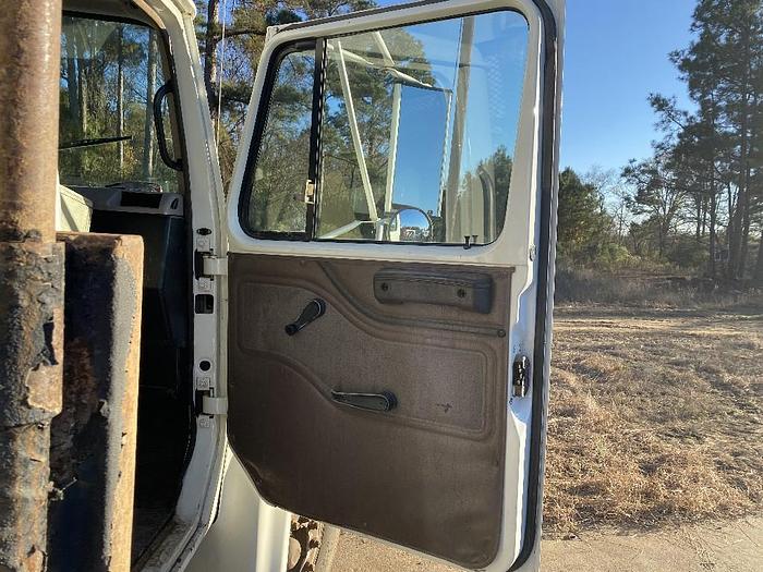 Used 1999 INTERNATIONAL 4700