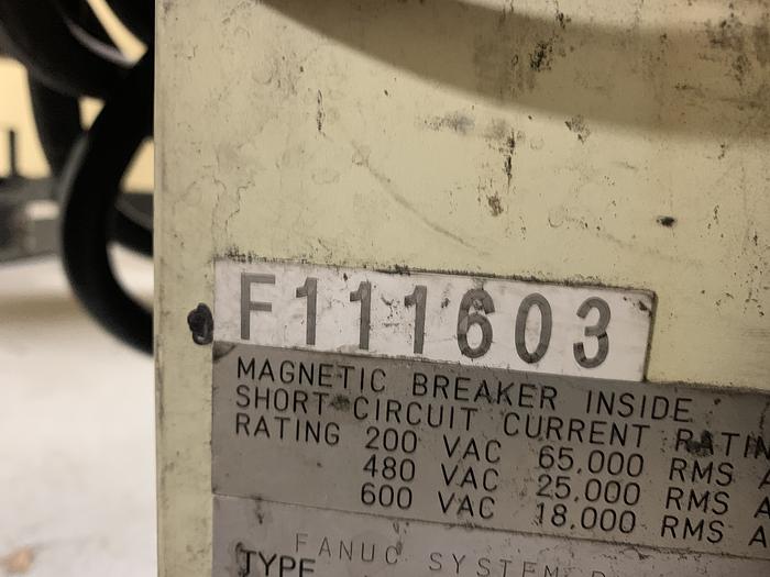 Used FANUC M900iA/600 6 AXIS CNC ROBOT WITH R30iA CONTROLLER