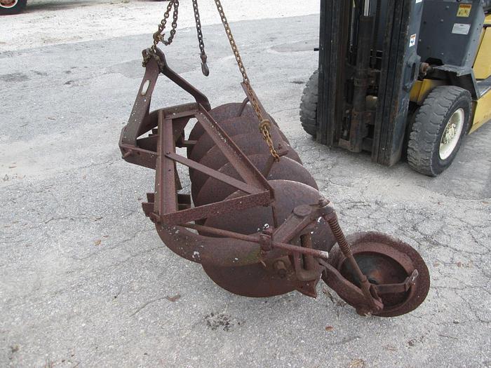 Used Ford 10-290 Disc Plow-Shoulder Plow