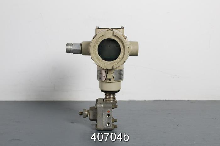 Used Honeywell Series 900 Pressure Transmitter, Model STG170-F1G-0000-MB.SM.F1D3-645G #40704