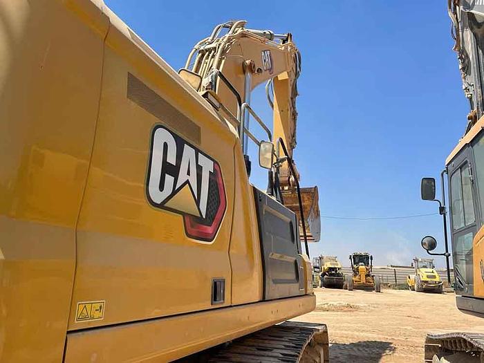 Used 2021 CATERPILLAR 336