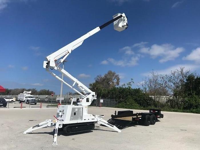 Used 2008 Versalift SST40EIH 45ft Backyard Bucket Crawler - C31650