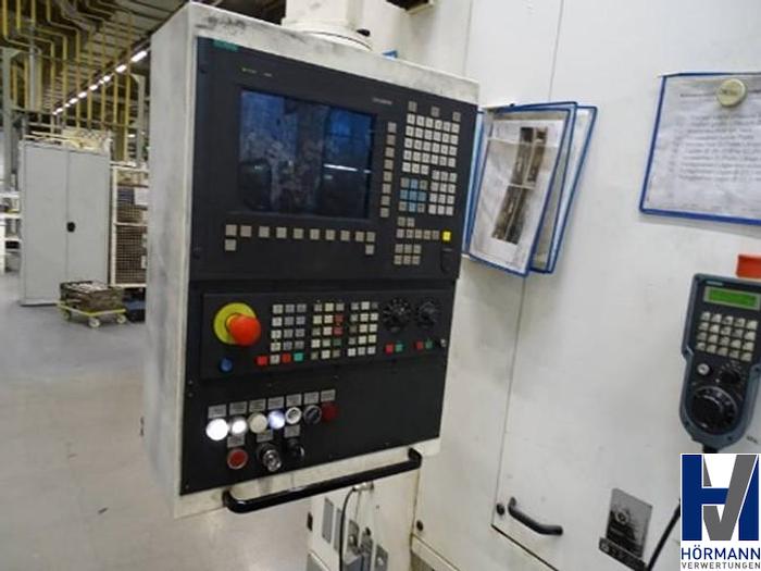 Gebraucht CNC-Drehmaschine