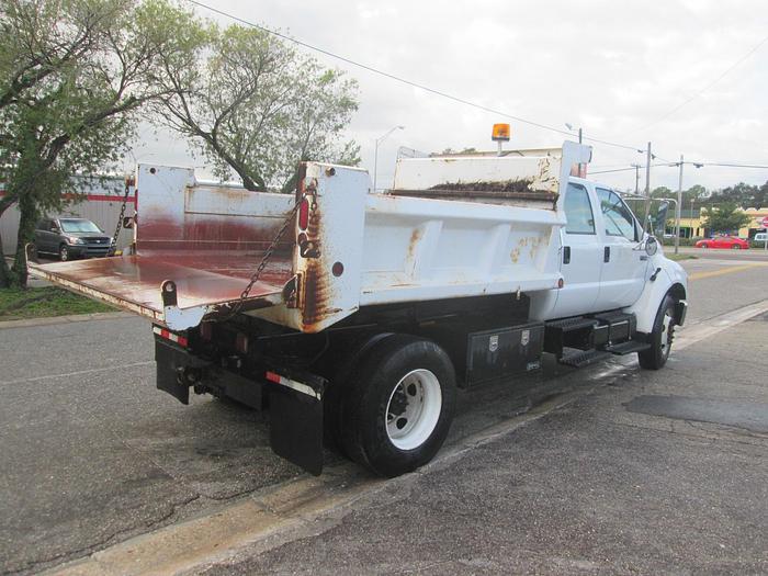 Used 2005 Ford F750 Dump Truck