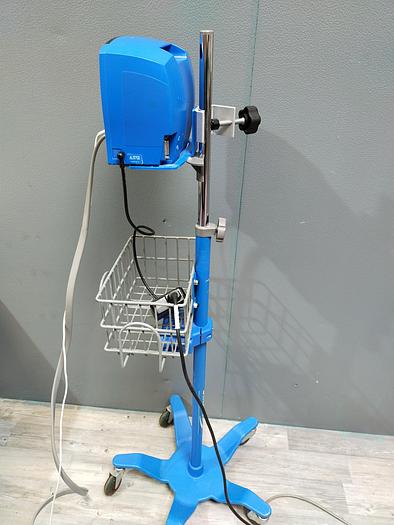 Gebraucht GE Carescape V100 Vitalparameter-Patientenmonitor auf Dinamap Rollstand #8069