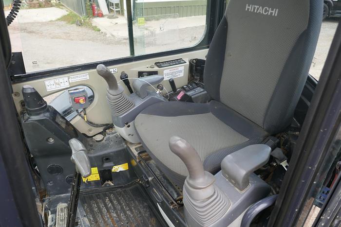 Used 2014 HITACHI ZX29U-3 CLR