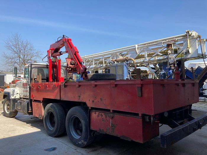 Used 1994 Mack RD600GK Water Truck