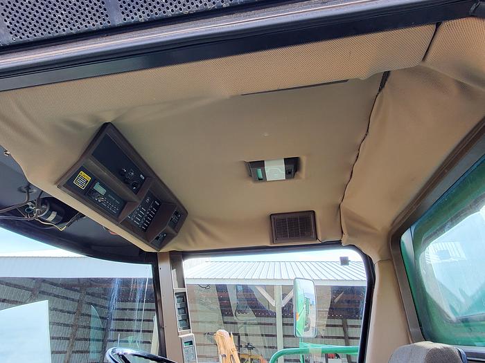 Used ** Auction ** 1996 John Deere 9500 SideHill Combine w/ 25' Header
