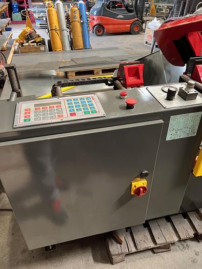 Used BRUGT NC-STYRET BÅNDSAVEAUTOMAT FABRIKAT BIANCO, MODEL 350 A