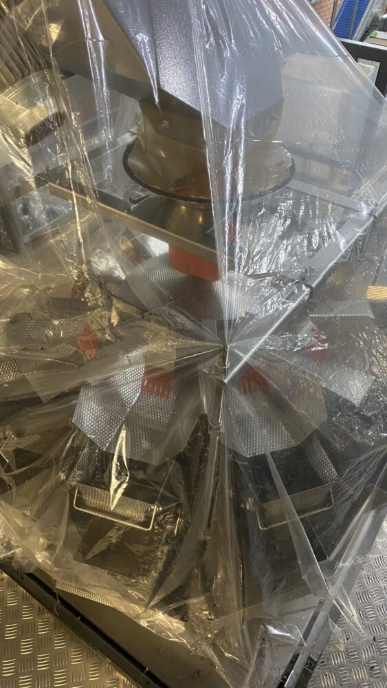 Used Full Jasa ishida weighing shaker line