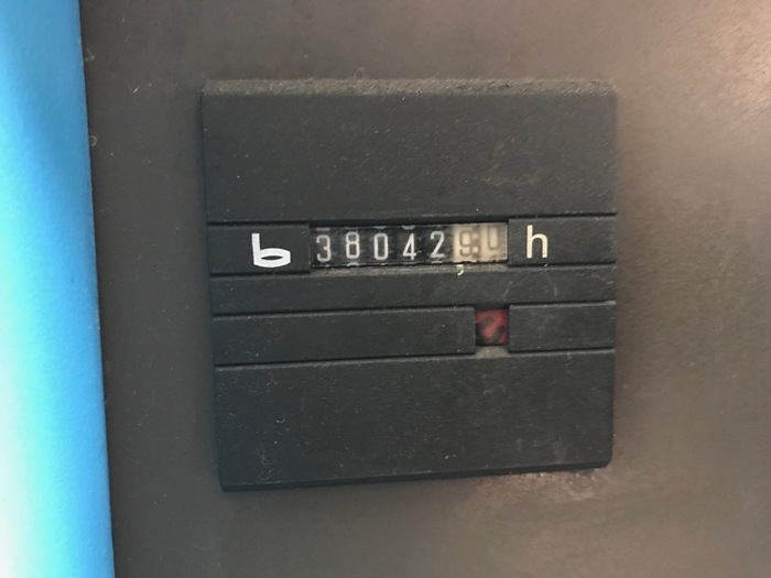 Used CNC milling machine MAHO 600 E