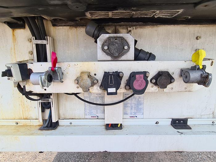 Used 2006 Schmitz Sko 24 Fridge Trailer / Thermo King SL400e / Dhollandia Tailgate